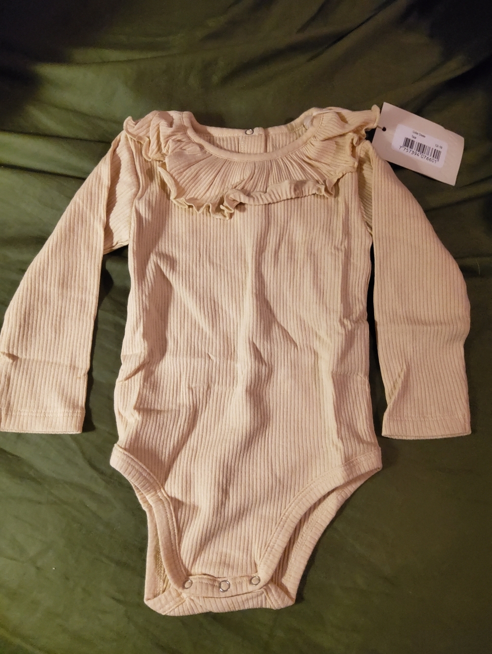 Wild Wawa NWT Ruffle Collar Onsie In Taupe, Sz 12-18 Mo